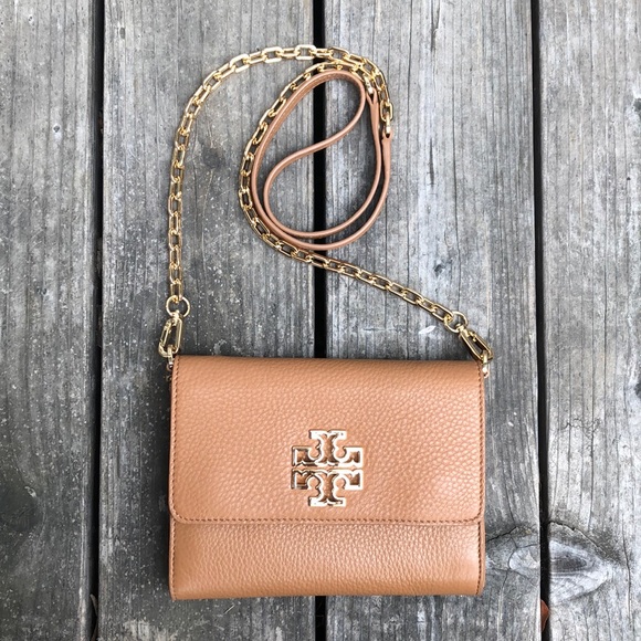 Tory Burch Handbags - Tory Burch Britten Chain Wallet